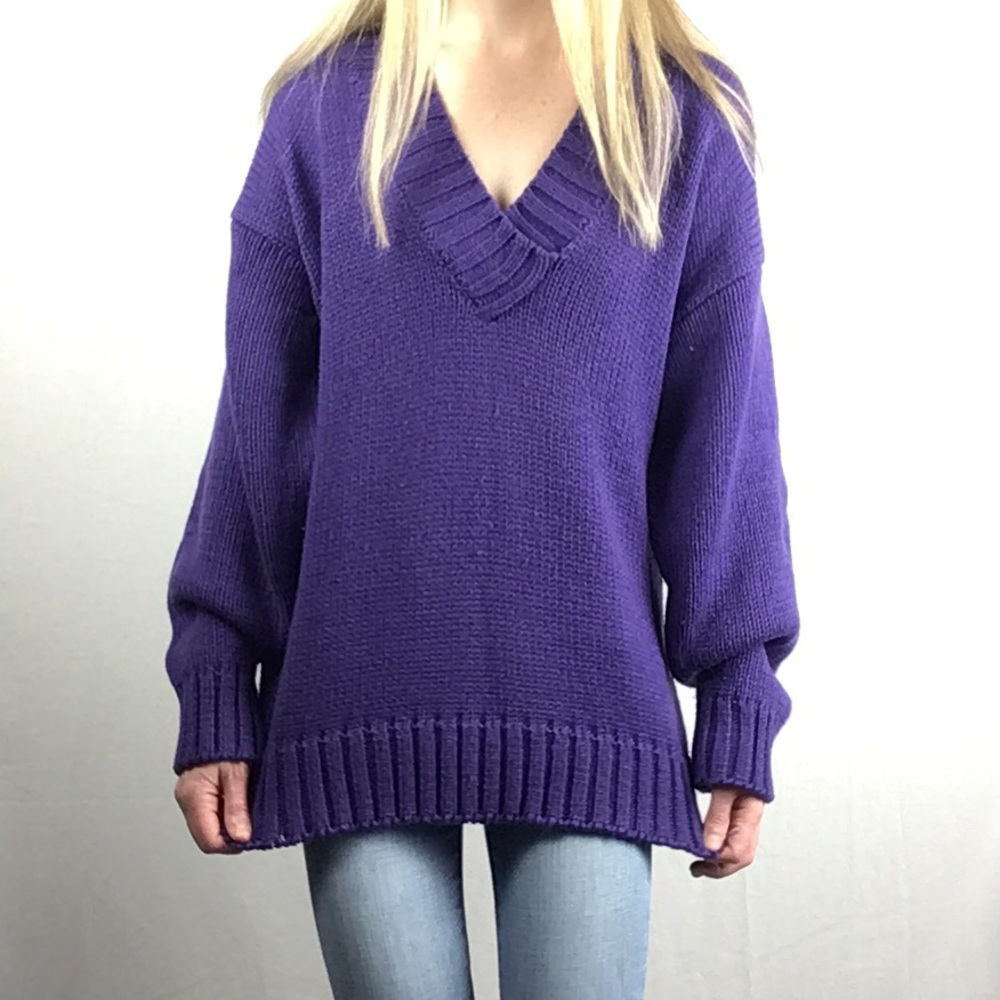VINTAGE violet vneck sweater
